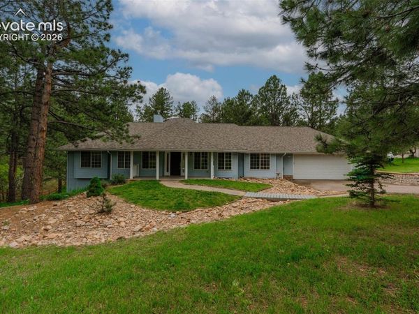 Larkspur, CO 80118
