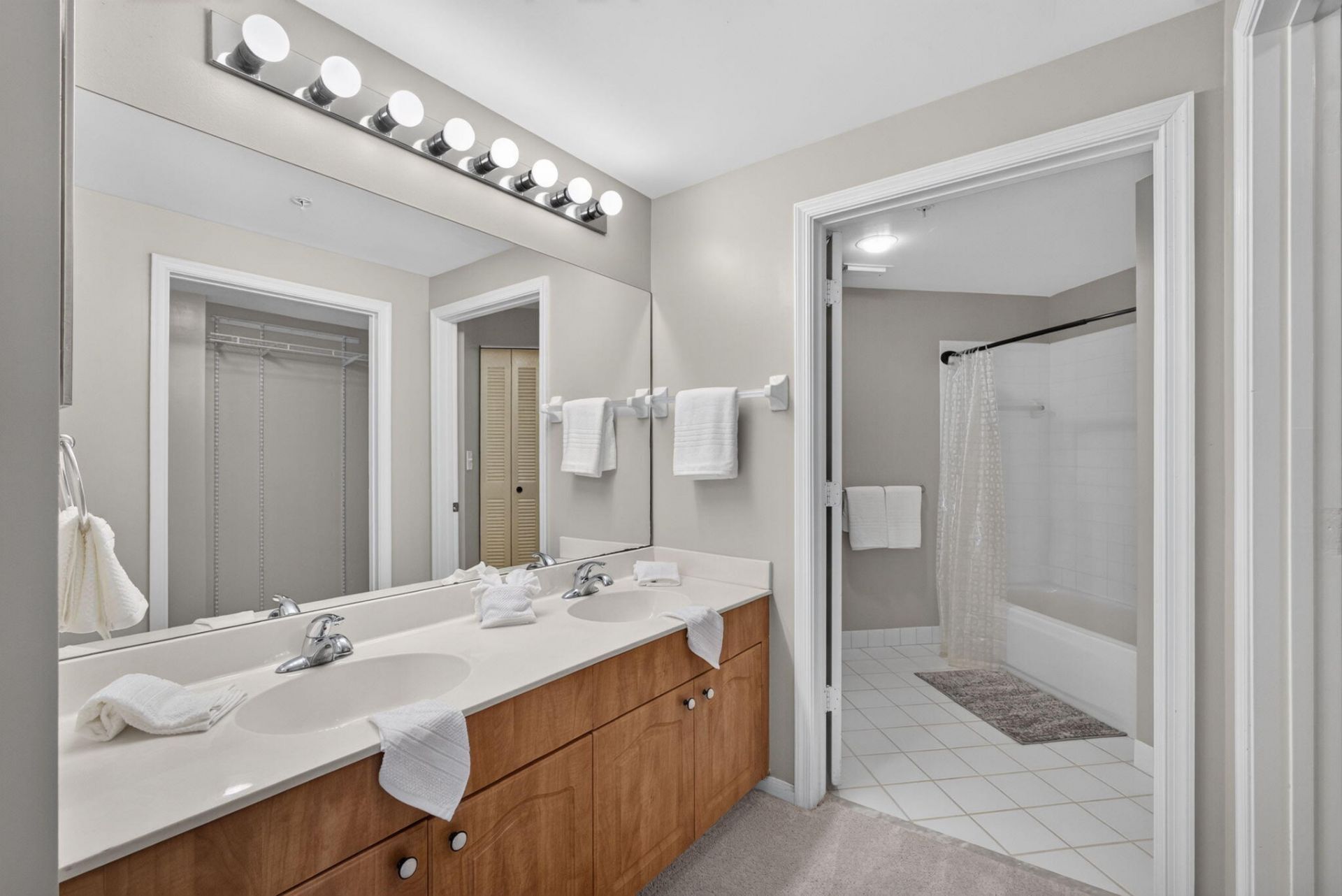 500 Uno Lago Drive, Unit 201, Juno Beach, FL 33408 Photo