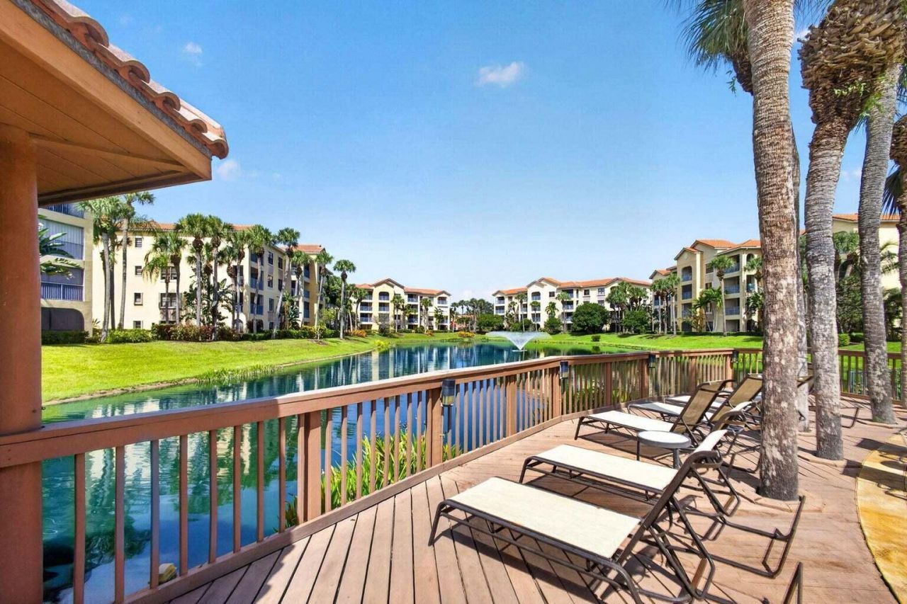 500 Uno Lago Drive, Unit 201, Juno Beach, FL 33408 Photo
