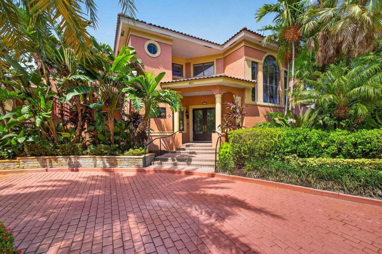 500 Uno Lago Drive, Unit 201, Juno Beach, FL 33408 Photo