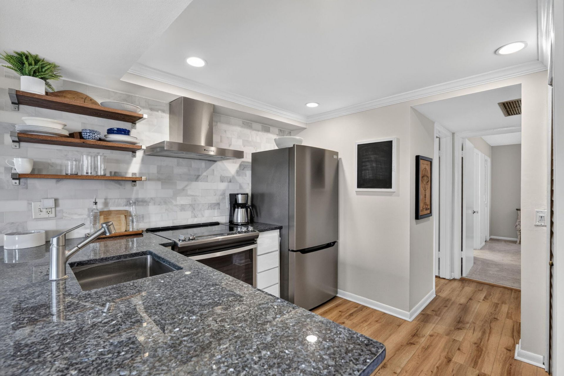 1605 Us-1, Jupiter, FL 33477 Photo