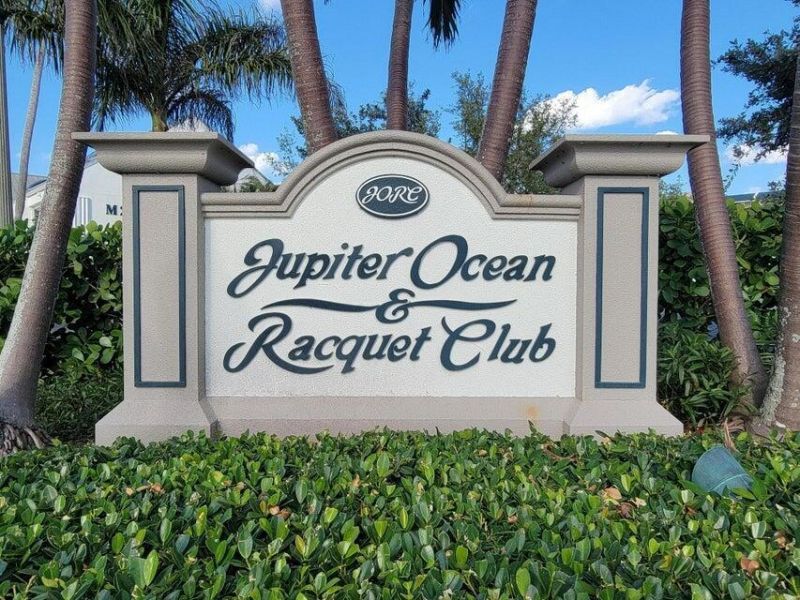 1605 Us-1, Jupiter, FL 33477 Photo