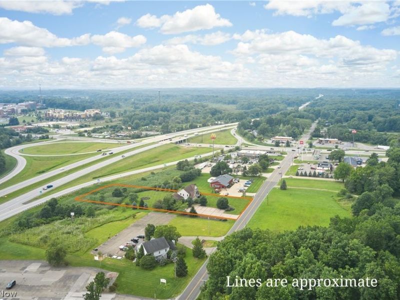 4250 Lynn Road, Ravenna, OH 44266 Photo 4