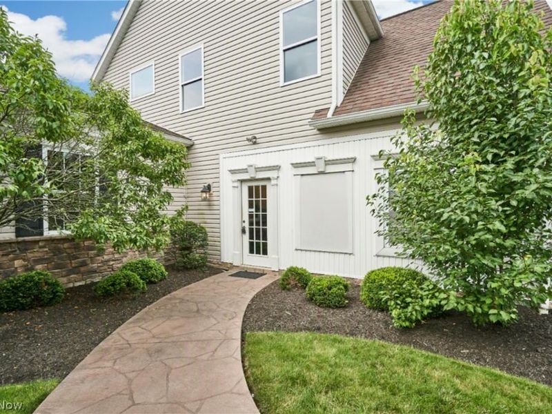 4250 Lynn Road, Ravenna, OH 44266 Photo 7