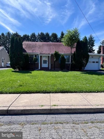 590 COLLEGE GARDEN DRIVE , KUTZTOWN, PA 19530