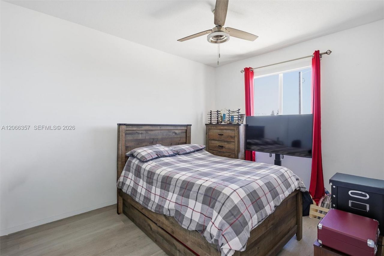 18350 SW 139th Path, Miami, FL 33177 Photo