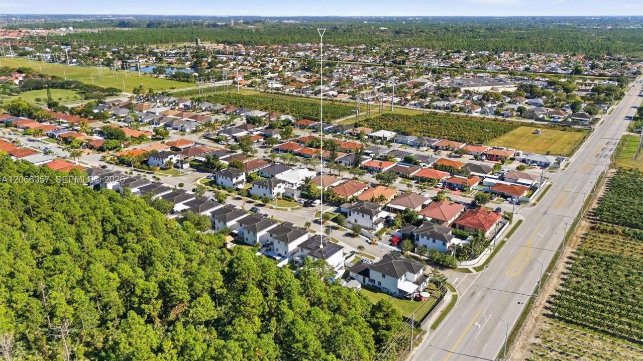18350 SW 139th Path, Miami, FL 33177 Photo