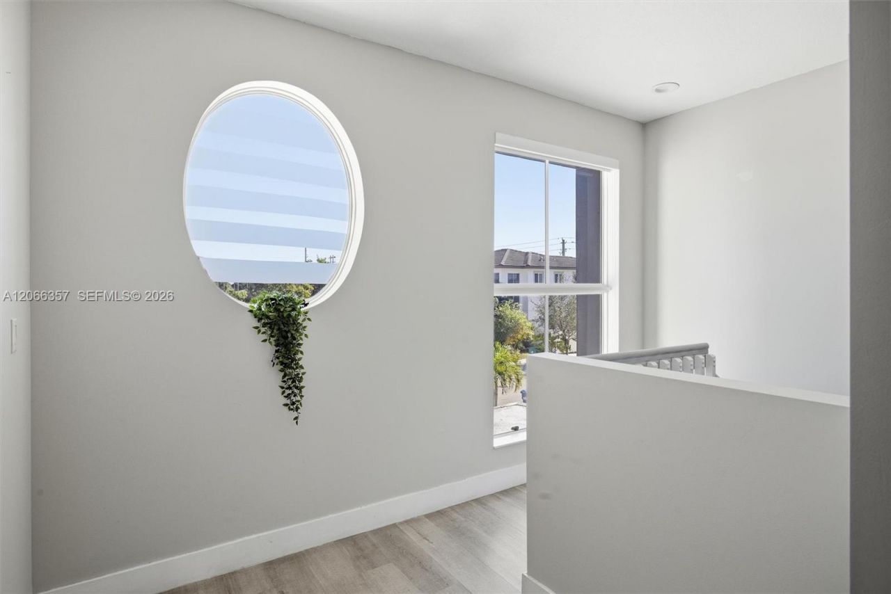 18350 SW 139th Path, Miami, FL 33177 Photo