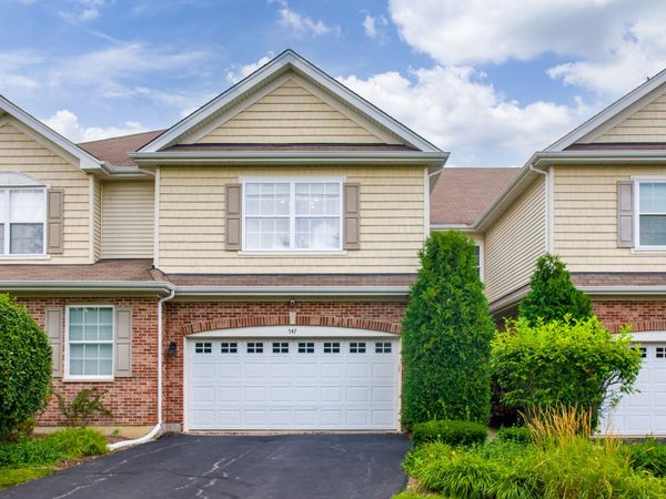 547 Bobby Ann Court , Roselle, IL 60172