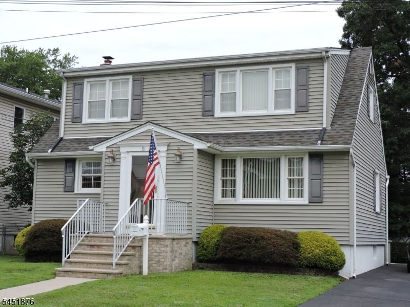 15 Main Ave, Elmwood Park, NJ 07407 Main Photo