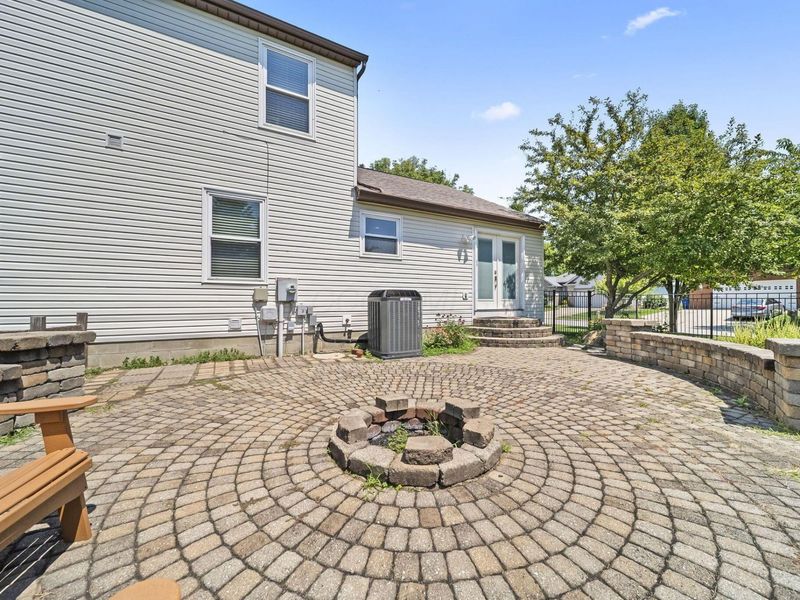 5887 Luccis Court, Columbus, OH 43228 Photo 24