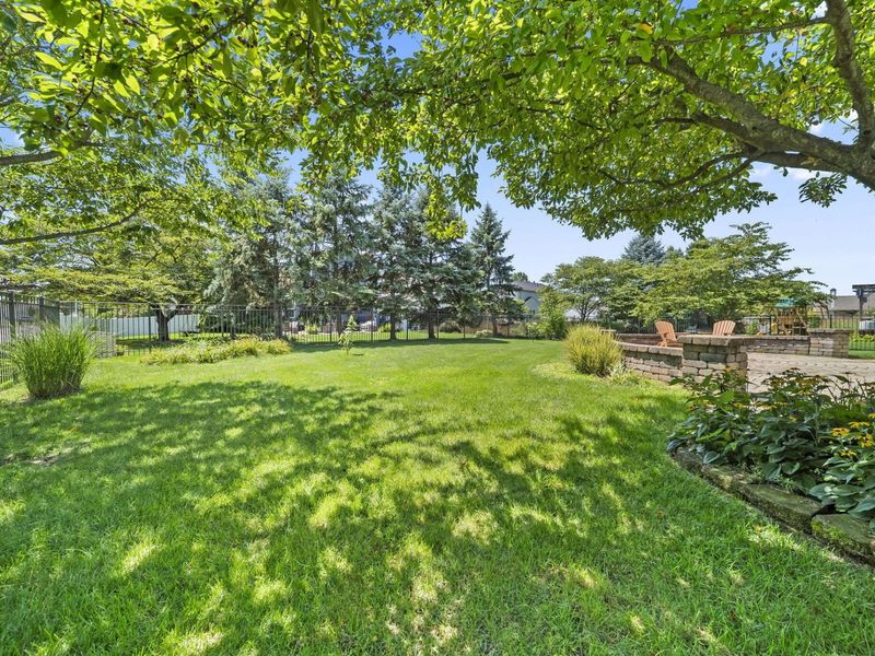 5887 Luccis Court, Columbus, OH 43228 Photo 25
