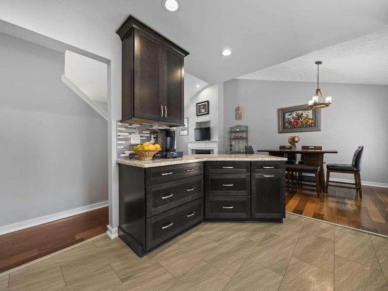 5887 Luccis Court, Columbus, OH 43228 Photo 7