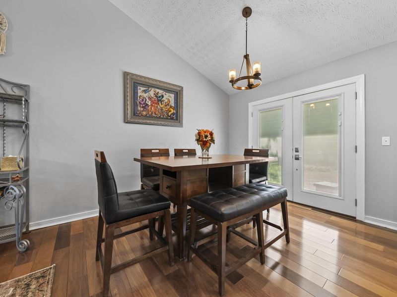 5887 Luccis Court, Columbus, OH 43228 Photo 9