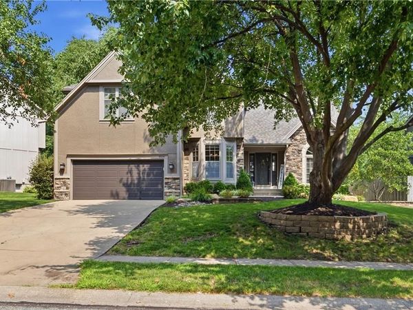 9104 W 131st Terrace, Overland Park, KS 66213