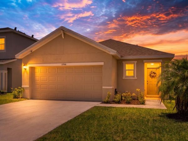 11044 SW Vasari Way, Port St. Lucie, FL 34987