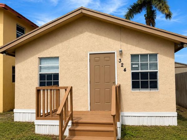 324 SW 8TH Street, Belle Glade, FL 33430