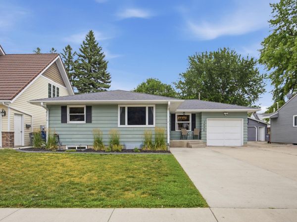 1232 15th Street N, Moorhead, MN 56560