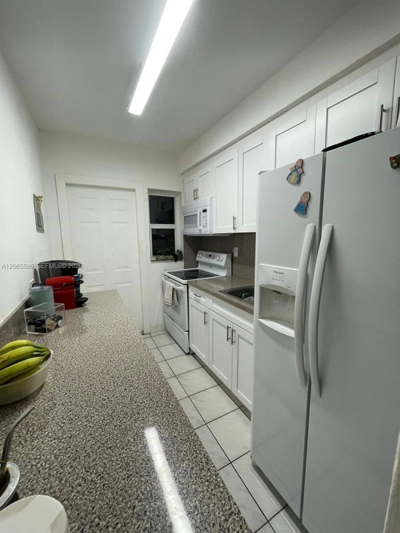 3551 SW 11th St , Unit 7B, Miami, FL 33135 Photo