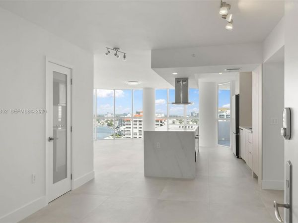 6301 Collins Ave , Unit 2307, Miami Beach, FL 33141