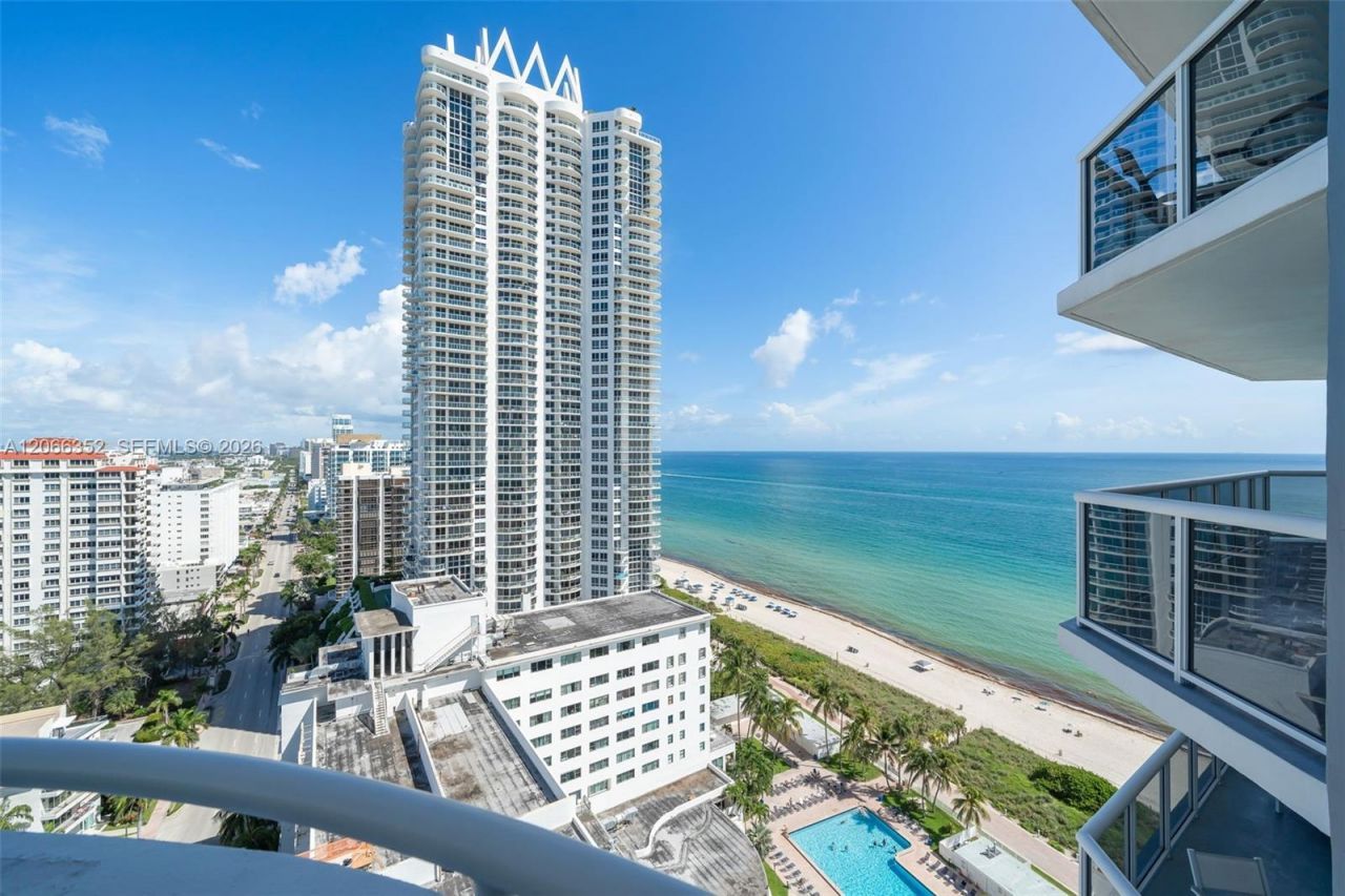 6301 Collins Ave , Unit 2307, Miami Beach, FL 33141 Photo