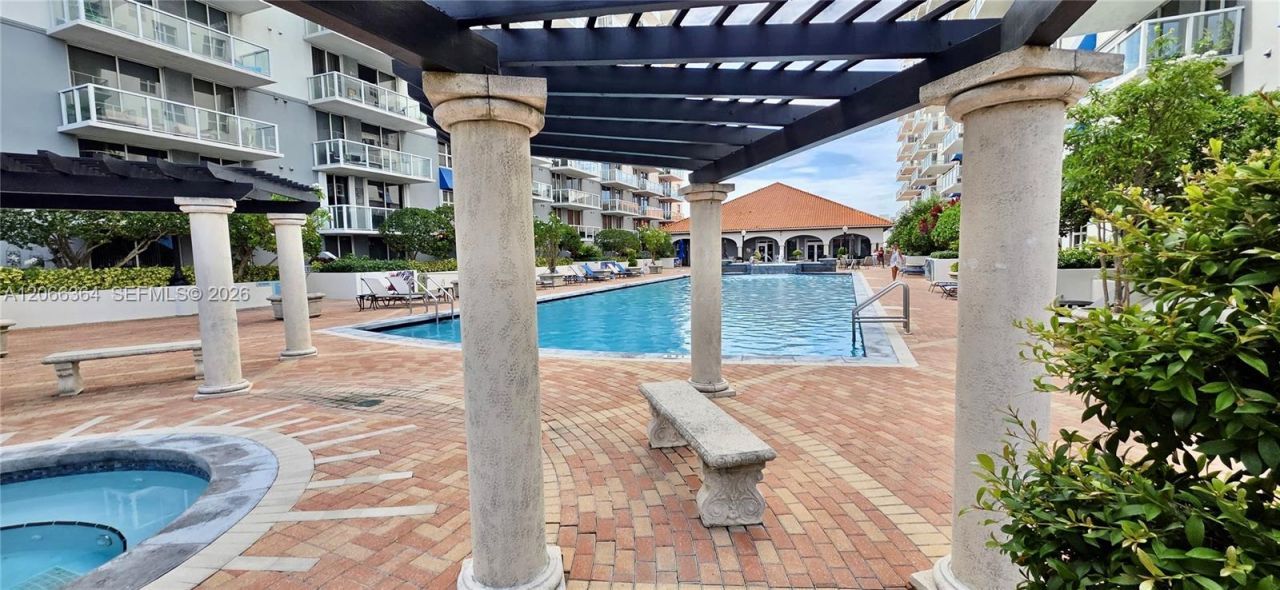 5085 NW 7th St , Unit 1505, Miami, FL 33126 Photo