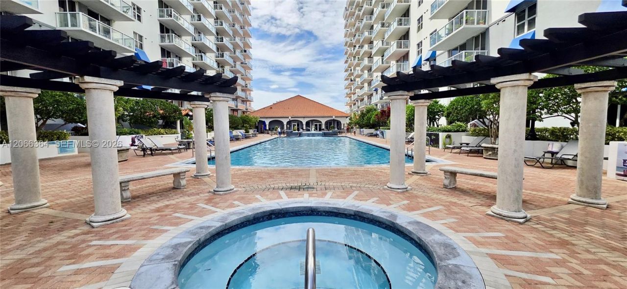 5085 NW 7th St , Unit 1505, Miami, FL 33126 Photo