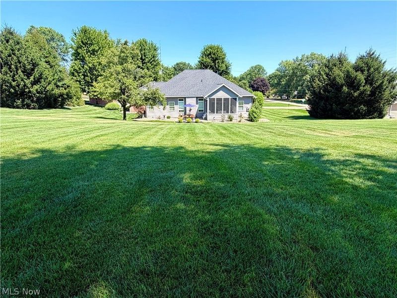 5044 Sunset Boulevard Road NW, Strasburg, OH 44680 Photo 4