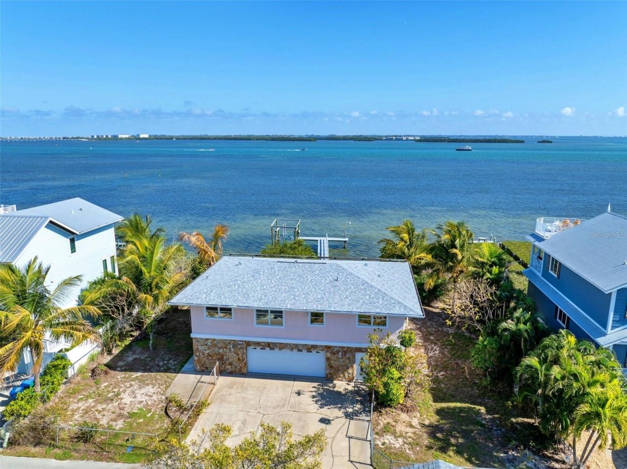 2512 Avenue A, Bradenton Beach, FL 34217 Photo