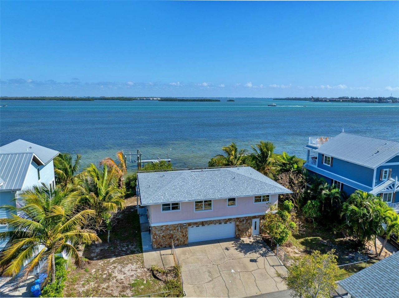 2512 Avenue A, Bradenton Beach, FL 34217 Photo