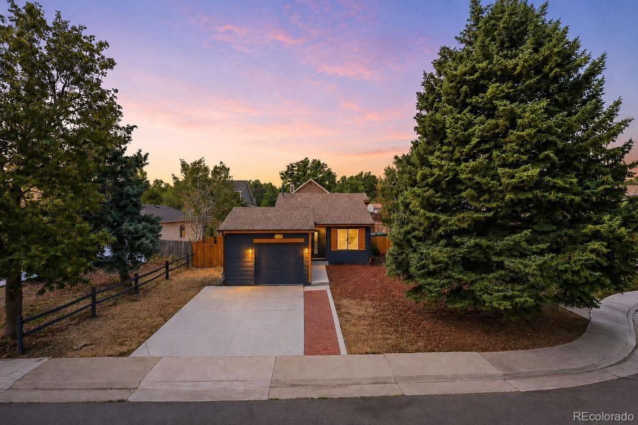 17445 E Temple Drive, Aurora, CO 80015 Main Photo