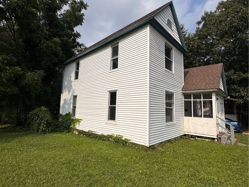 1061 Ackley Street, Akron, OH 44306 Photo 2
