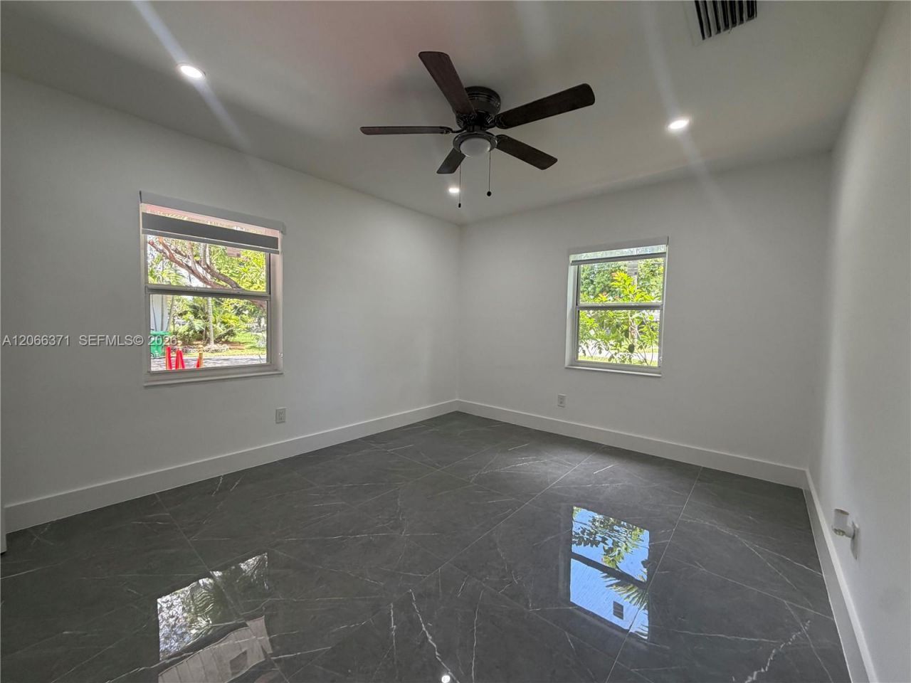 9934 SW 195th St, Cutler Bay, FL 33157 Photo