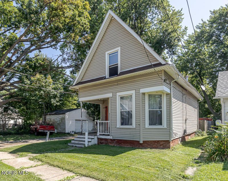 321 Hiett Avenue, Toledo, OH 43609 Main Photo