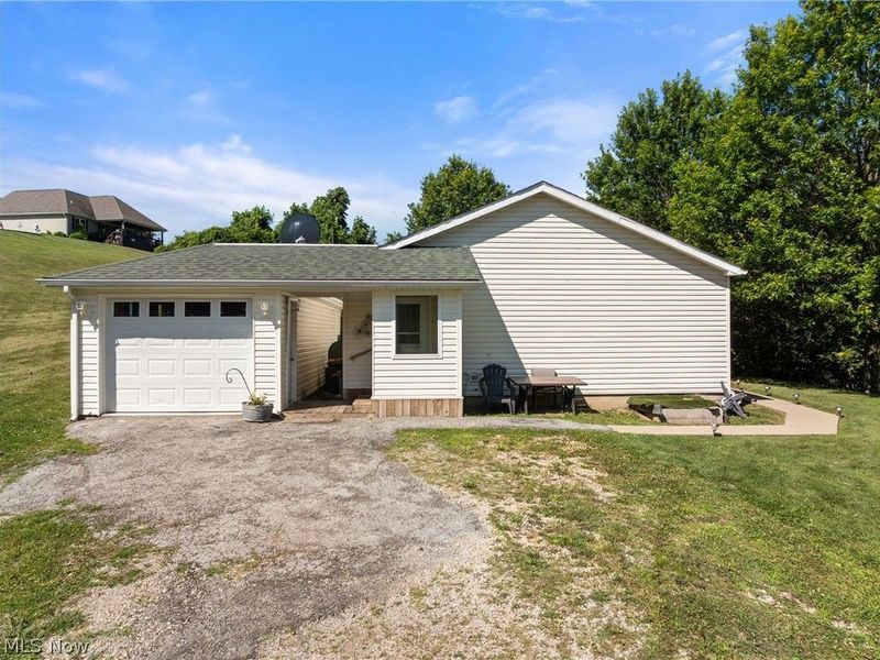 51554 Rehm Road, Saint Clairsville, OH 43950 Photo 3
