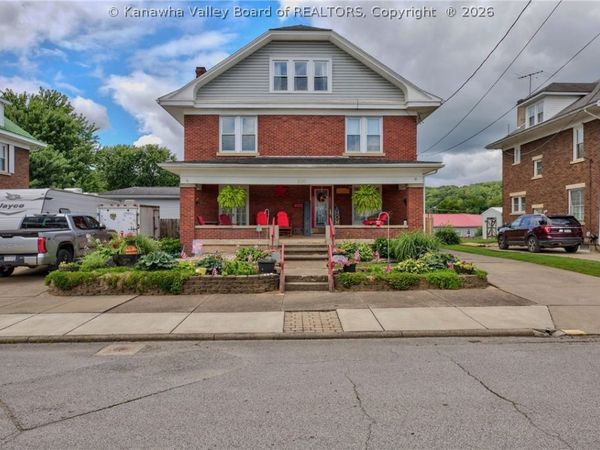 208 Race Street, Ravenswood, WV 26164