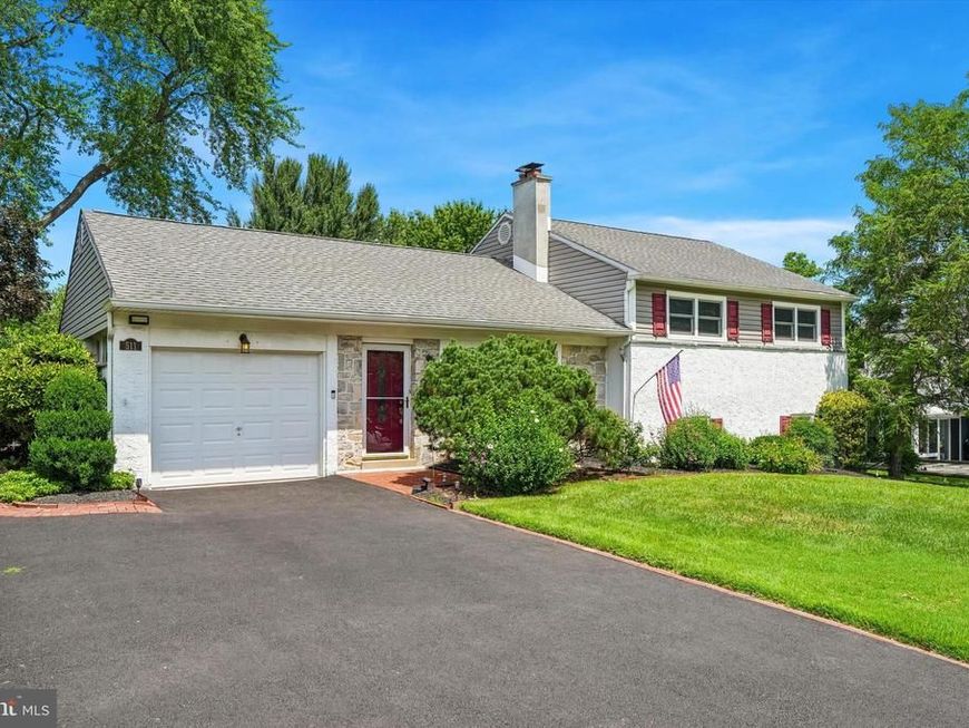 511 Charles Drive , King of Prussia, PA 19406 Main Photo