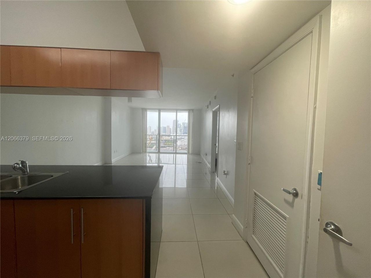 1750 N Bayshore Dr #2810, Miami, FL 33132 Photo