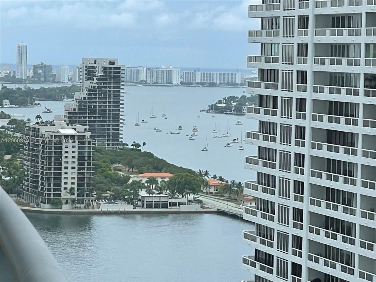 1750 N Bayshore Dr #2810, Miami, FL 33132 Photo