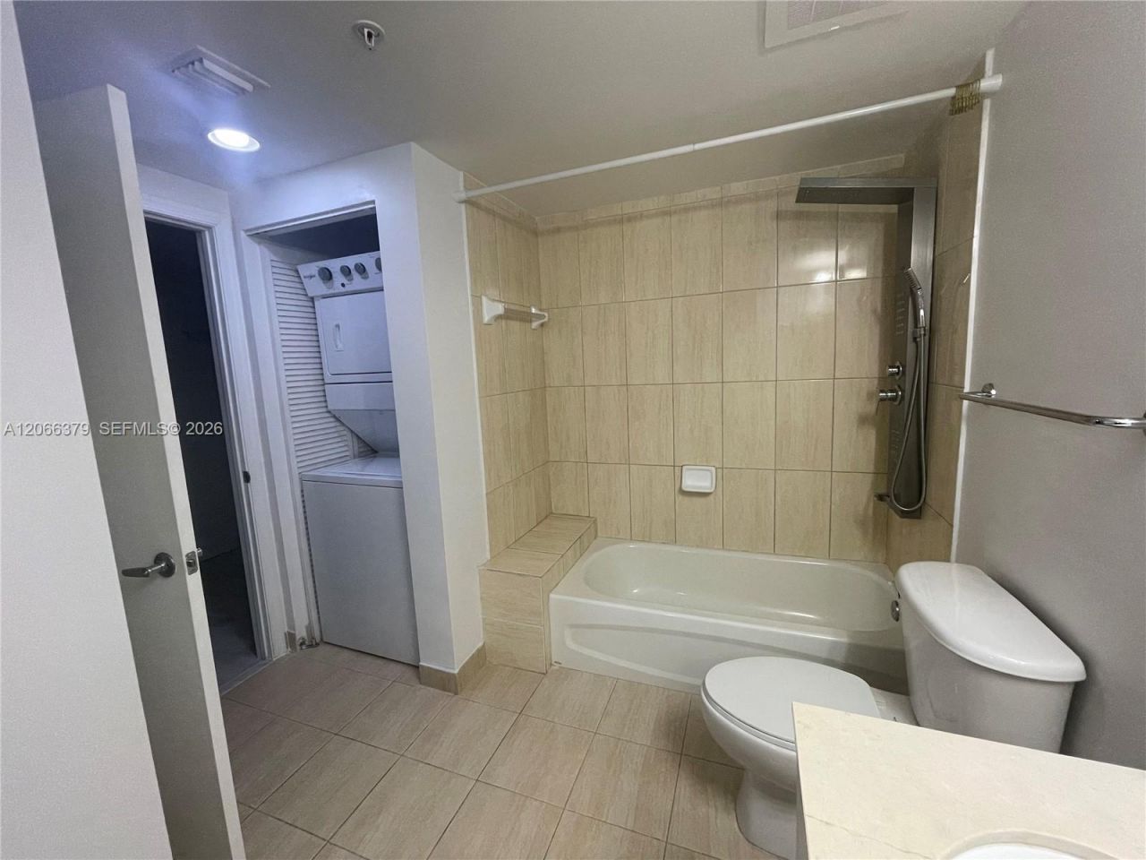 1750 N Bayshore Dr #2810, Miami, FL 33132 Photo