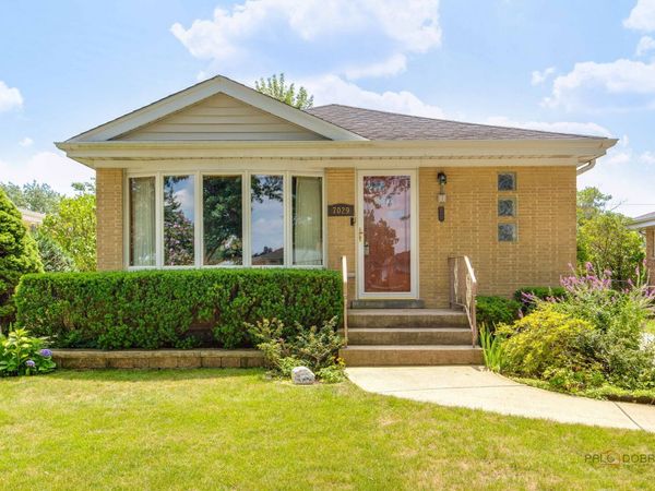7029 W Kedzie Street , Niles, IL 60714