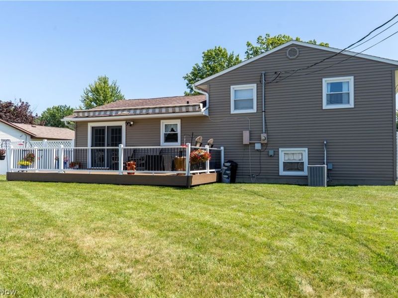 546 Fieldstone Drive, Amherst, OH 44001 Photo 33