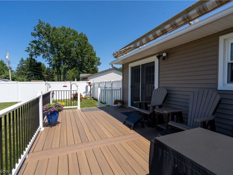 546 Fieldstone Drive, Amherst, OH 44001 Photo 39
