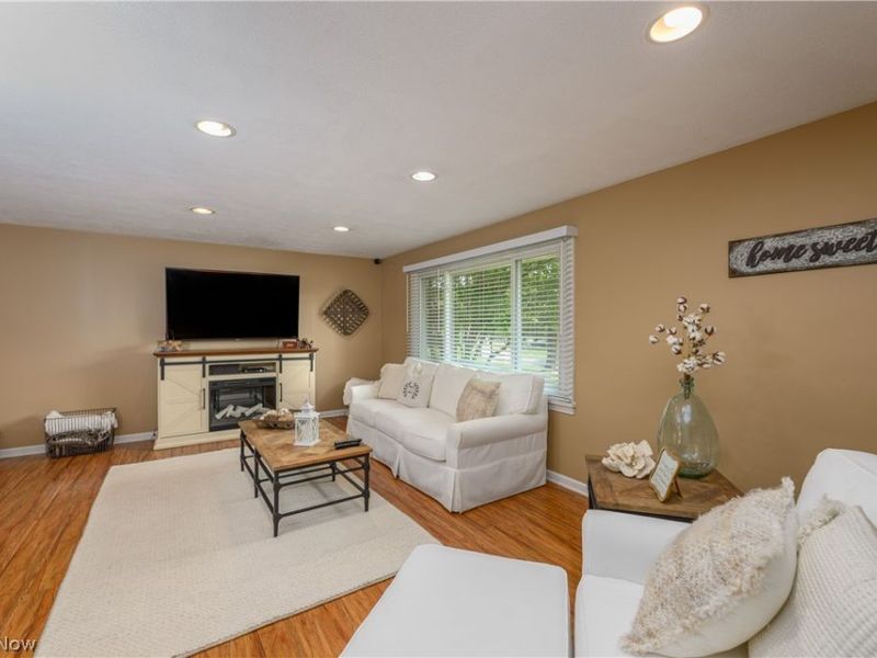 6203 Melody Road NE, Canton, OH 44721 Photo 12