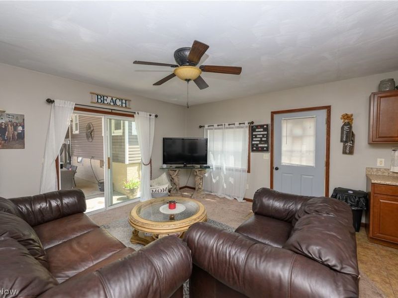 6203 Melody Road NE, Canton, OH 44721 Photo 32