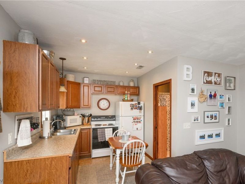 6203 Melody Road NE, Canton, OH 44721 Photo 33