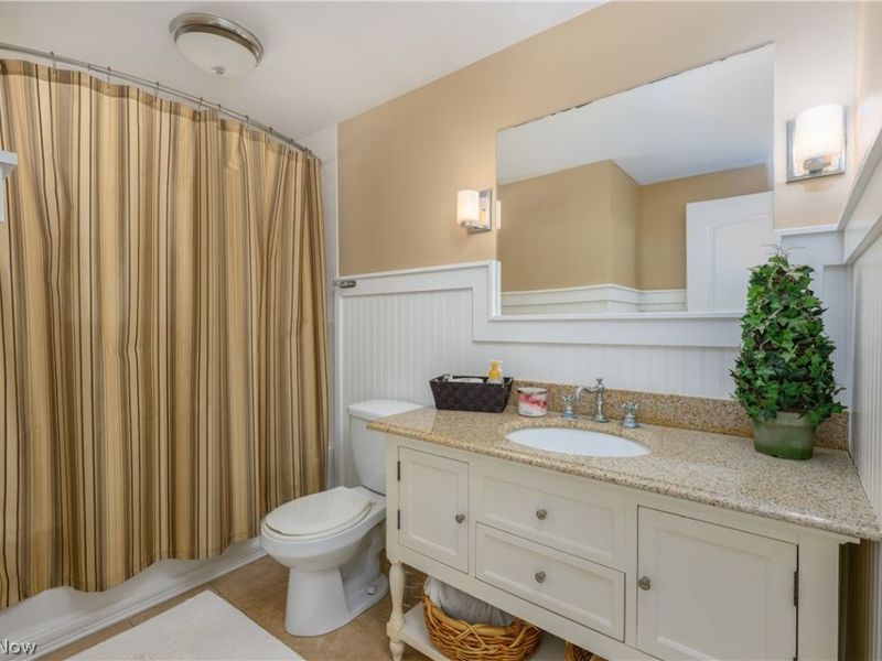 6203 Melody Road NE, Canton, OH 44721 Photo 9