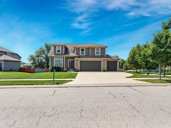 19645 W 120th Terrace, Olathe, KS 66061