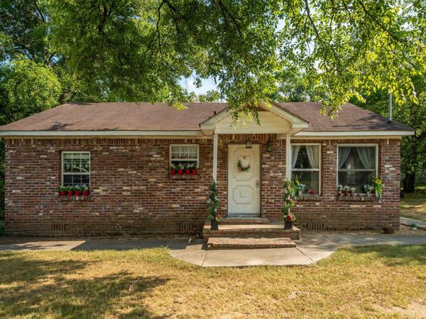 301 DEXTER Street, Hot Springs, AR 71913
