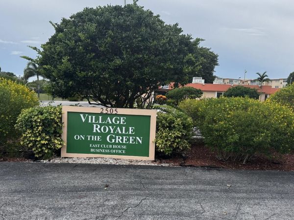 2601 NE 3rd Street, Unit 206, Boynton Beach, FL 33435